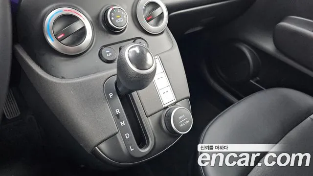 Hyundai Casper Casper Modern — Фото автомобиля 9