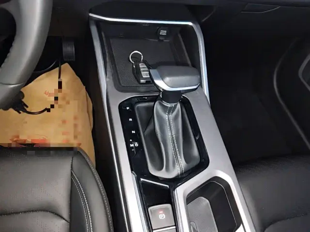 Geely Emgrand — Фото автомобиля 13