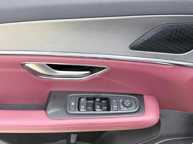 Jetour X70 Plus — Фото автомобиля 10