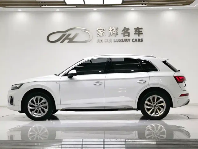 Audi Q5L — Фото автомобиля 5