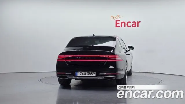 Genesis G90 — Фото автомобиля 4