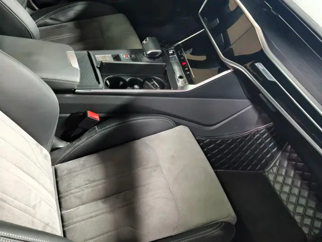 Audi A6L — Фото автомобиля 12