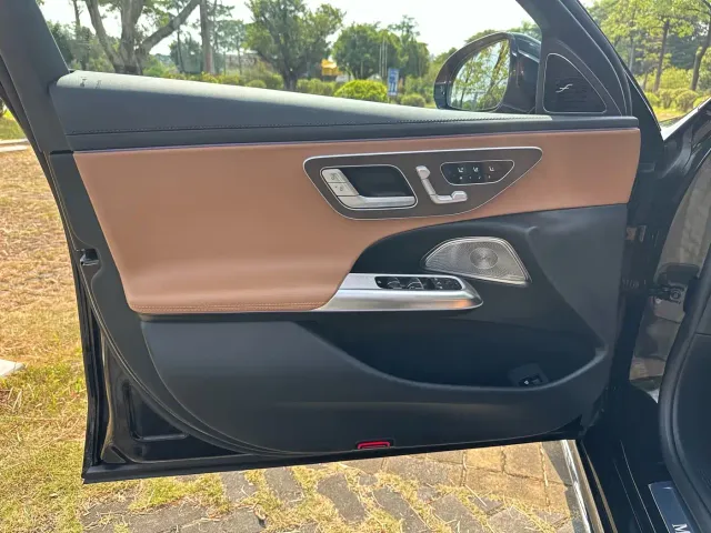 Mercedes-Benz E-Class — Фото автомобиля 13