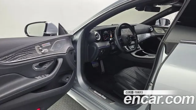 Mercedes-Benz CLS-Class — Фото автомобиля 10