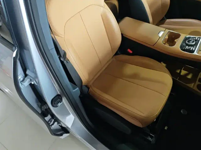 Geely Galaxy Starship 7 EM-i — Фото автомобиля 24