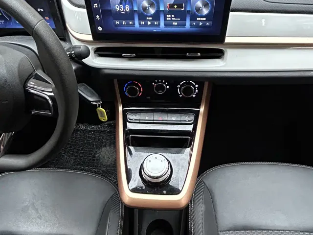 Dongfeng Nano BOX — Фото автомобиля 15