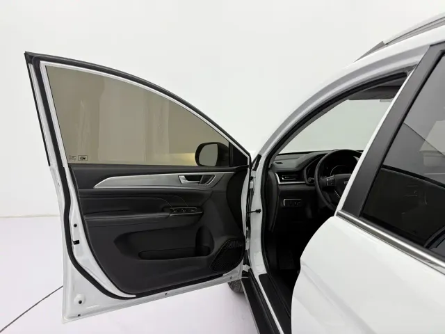 Haval M6 — Фото автомобиля 15