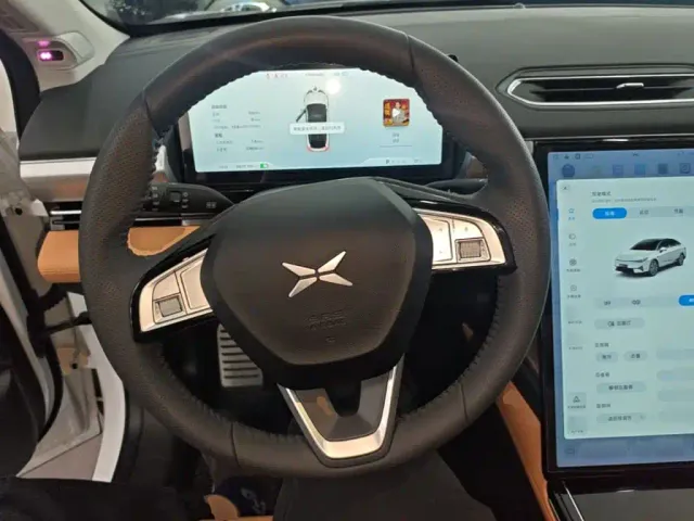 Xpeng P5 — Фото автомобиля 10