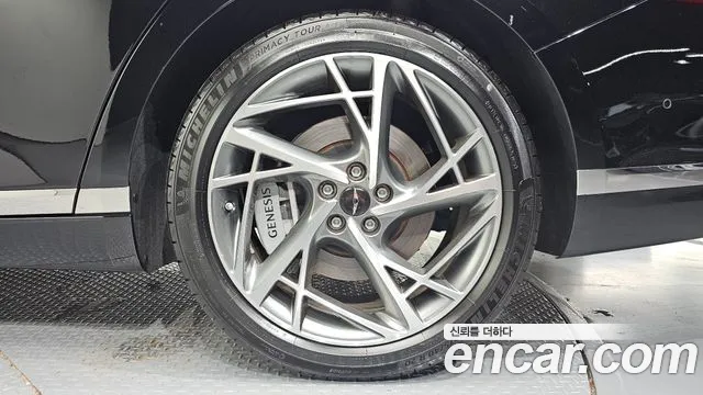 Genesis G90 RS4 — Фото автомобиля 6