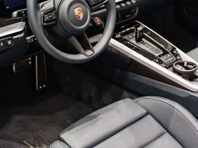 Porsche Porsche 911 2025 Carrera Cabriolet 3.0T — Фото автомобиля 7