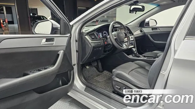 Hyundai Sonata New Rise — Фото автомобиля 15