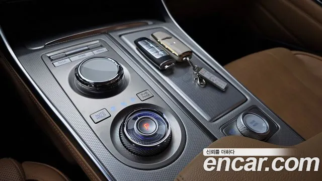Genesis GV80 — Фото автомобиля 12
