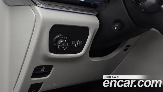 Jeep Cherokee — Фото автомобиля 28
