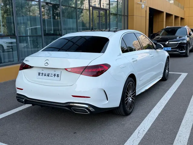 Mercedes-Benz C-Class — Фото автомобиля 4