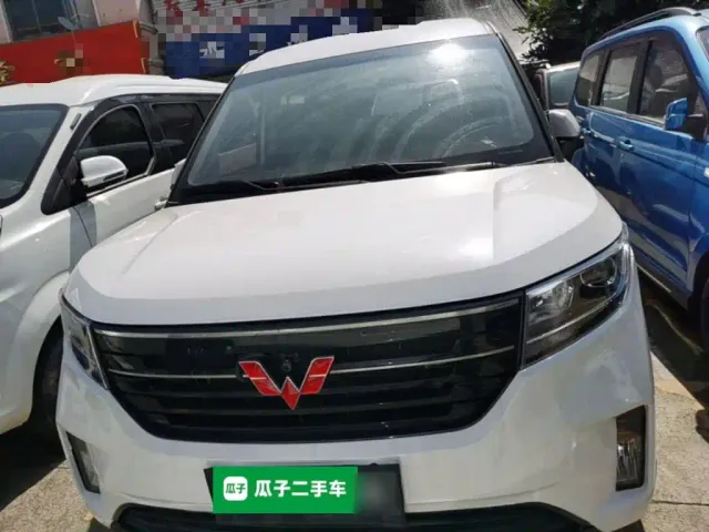 Wuling Zhengcheng — Фото автомобиля 2