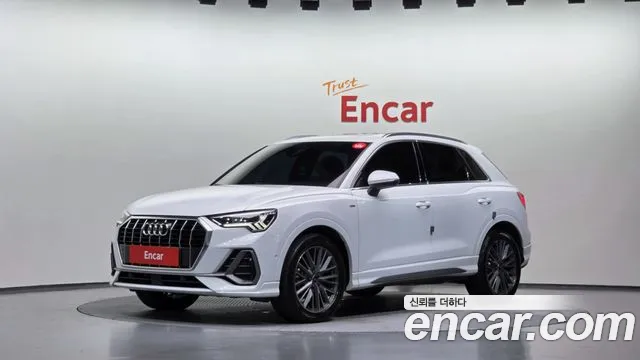 Фотография автомобиля — Audi Q3 Q3 (F3)