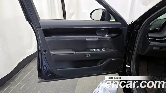 Genesis G90 Бензин 3.5 турбо AWD — Фото автомобиля 22