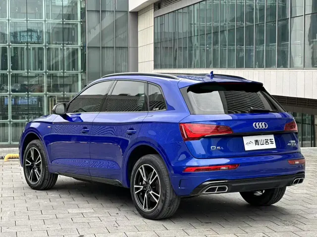 Audi Q5L — Фото автомобиля 11