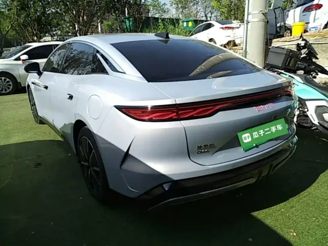 BYD Han L — Фото автомобиля 4
