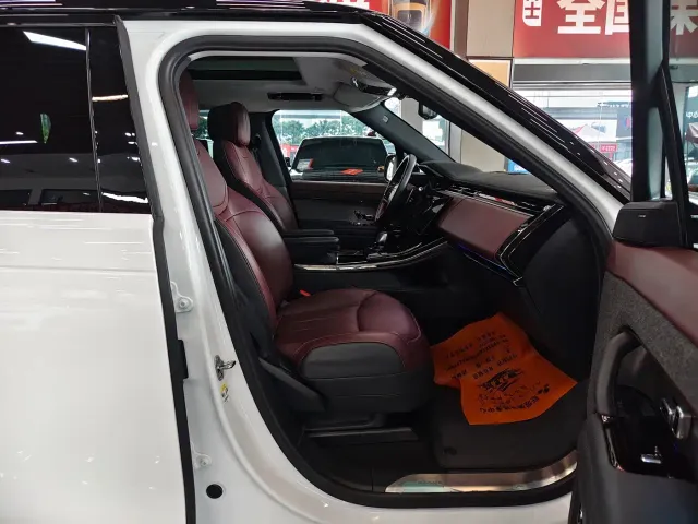 Land Rover Range Rover Sport — Фото автомобиля 22