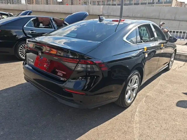 Honda Accord — Фото автомобиля 6