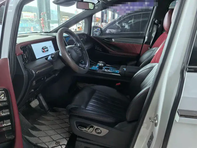 GAC Trumpchi M8 — Фото автомобиля 7