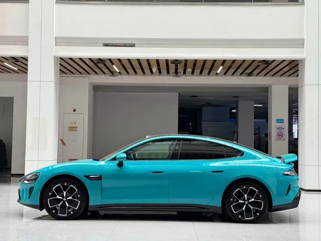 Xiaomi SU7 — Фото автомобиля 8