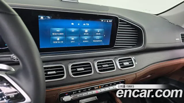 Mercedes-Benz GLE-Class — Фото автомобиля 14