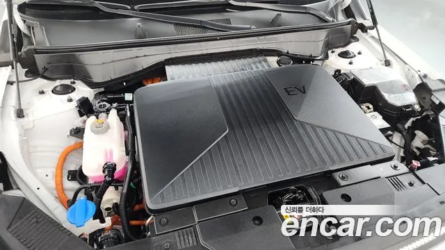 Hyundai Kona SX2 — Фото автомобиля 6