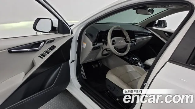Kia Niro All Niro EV Earth — Фото автомобиля 10