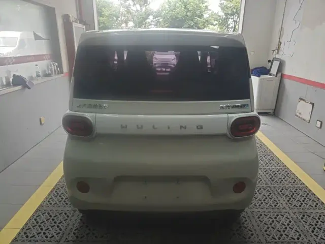 Wuling Hongguang Mini EV — Фото автомобиля 5