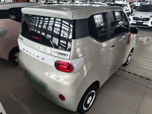 Wuling Hongguang Mini EV — Фото автомобиля 6