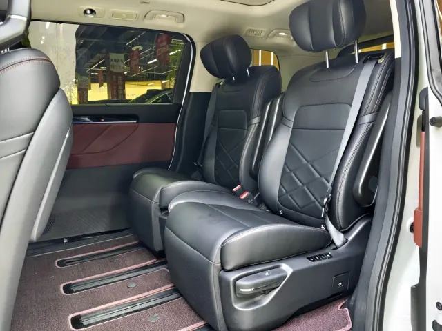 GAC Trumpchi E8 — Фото автомобиля 11