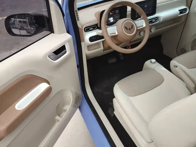 Wuling Hongguang Mini EV — Фото автомобиля 14
