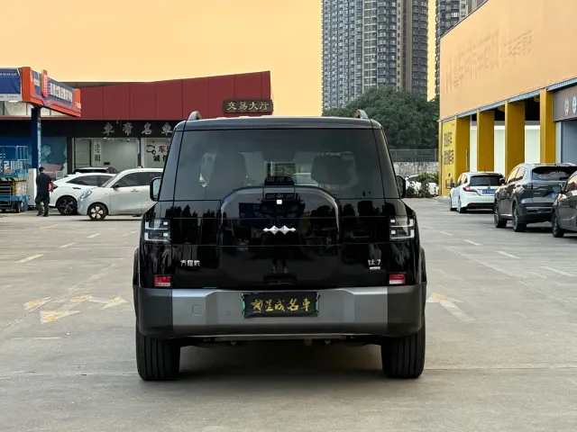 BYD FangChengBao Titanium 7 — Фото автомобиля 18