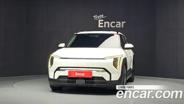 Kia EV3 — Фото автомобиля 3