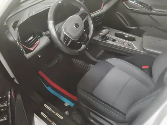 Changan X5 Plus — Фото автомобиля 15