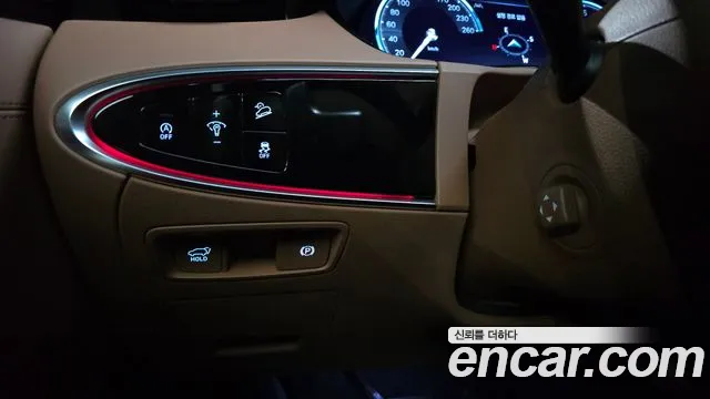 Genesis GV70 — Фото автомобиля 29
