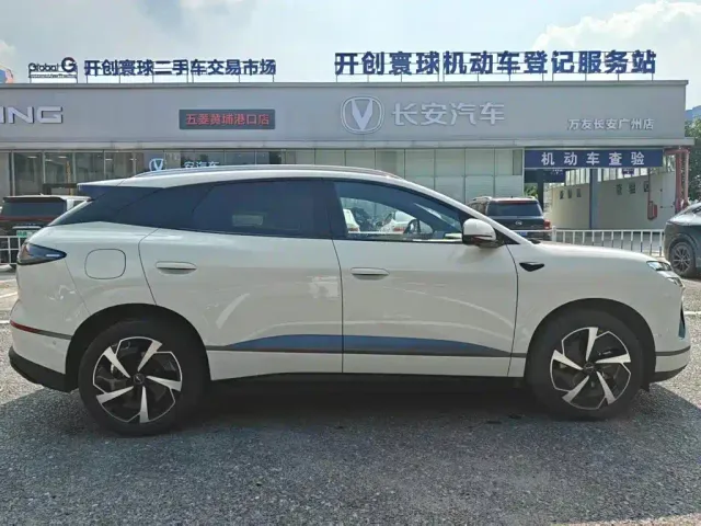 BYD Sealion 06 — Фото автомобиля 8