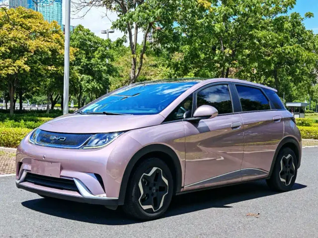 Фотография автомобиля — BYD Dolphin