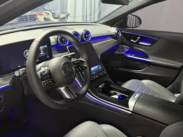 Mercedes-Benz C-Class — Фото автомобиля 11