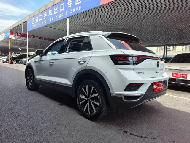Volkswagen T-Roc — Фото автомобиля 8