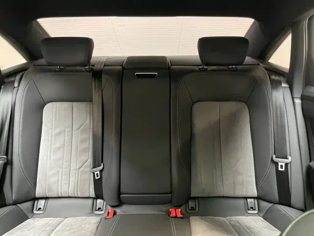 Audi A6L — Фото автомобиля 9