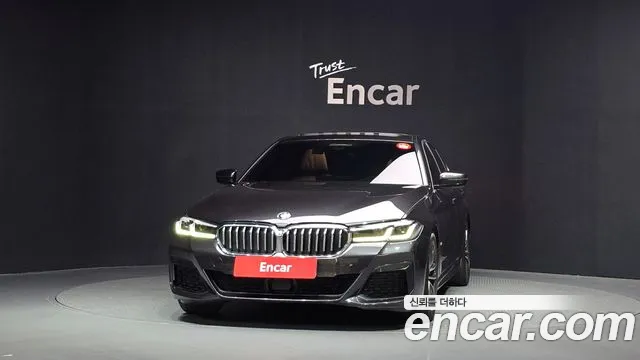 BMW 5 Series G30 — Фото автомобиля 3