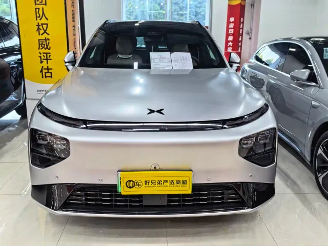 Xpeng G9 — Фото автомобиля 2