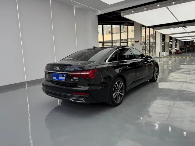 Audi A6L — Фото автомобиля 15