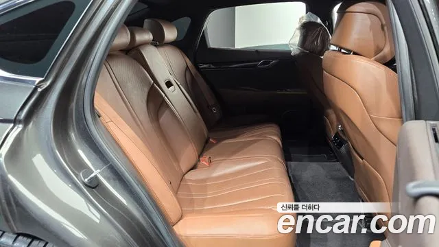 Genesis G80 RG3 — Фото автомобиля 17