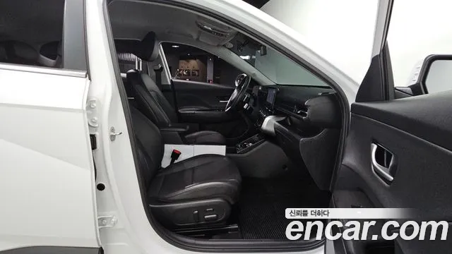 Hyundai Kona SX2 — Фото автомобиля 16