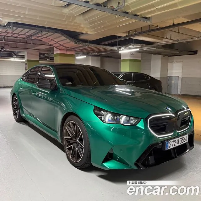 BMW M5 G90 — Фото автомобиля 10