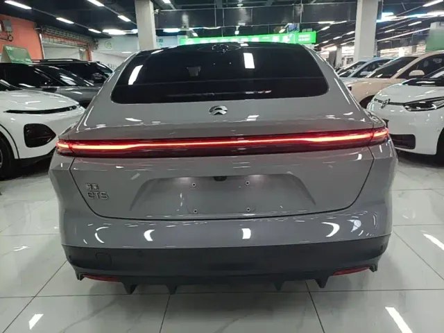 Nio ET5 — Фото автомобиля 5
